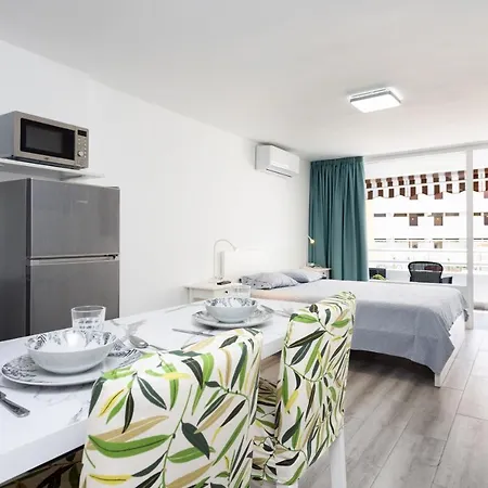 아파트 Home2book Charming Costa Adeje