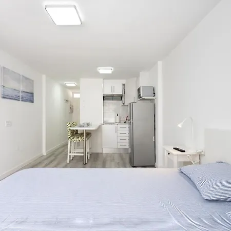 아파트 Home2book Charming Costa Adeje